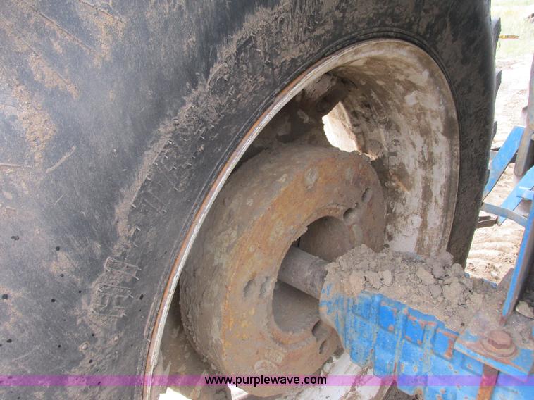 image for item K6624 Ford TW-10 MFWD tractor