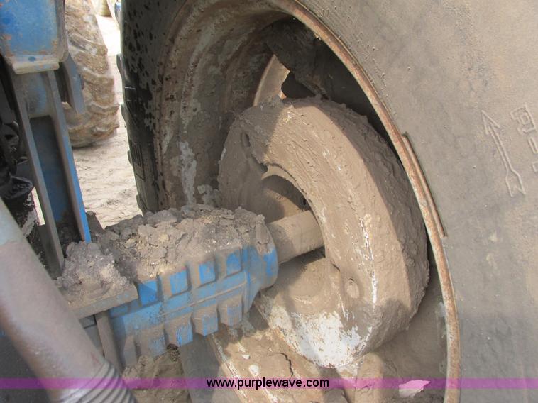 image for item K6624 Ford TW-10 MFWD tractor