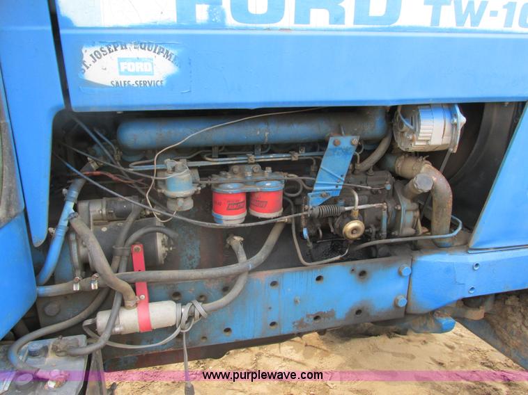 image for item K6624 Ford TW-10 MFWD tractor