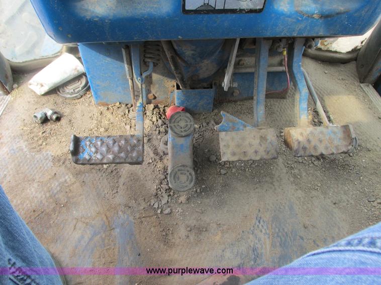 image for item K6624 Ford TW-10 MFWD tractor