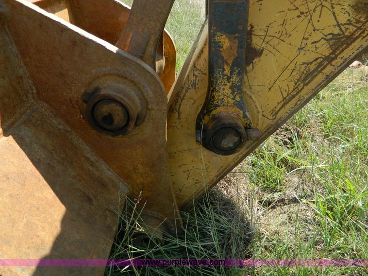 image for item K8173 1994 John Deere 690E LC excavator