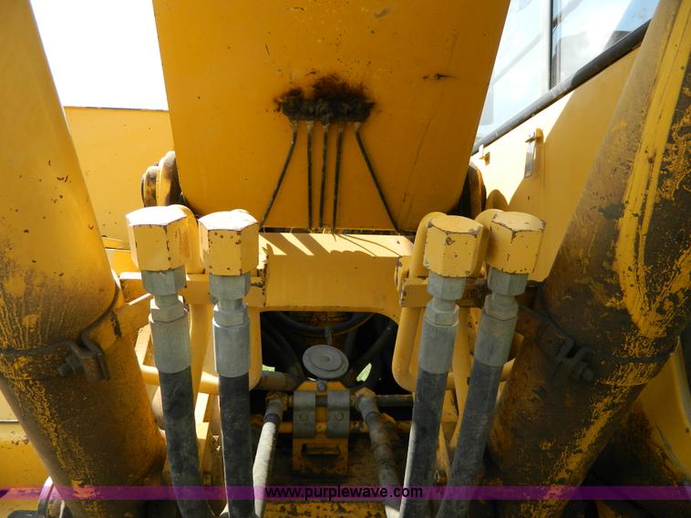 image for item K8173 1994 John Deere 690E LC excavator