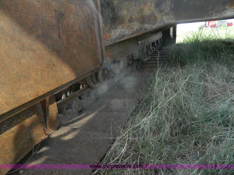 image for item K8173 1994 John Deere 690E LC excavator