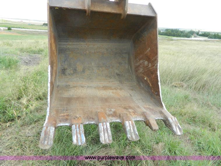 image for item K8173 1994 John Deere 690E LC excavator