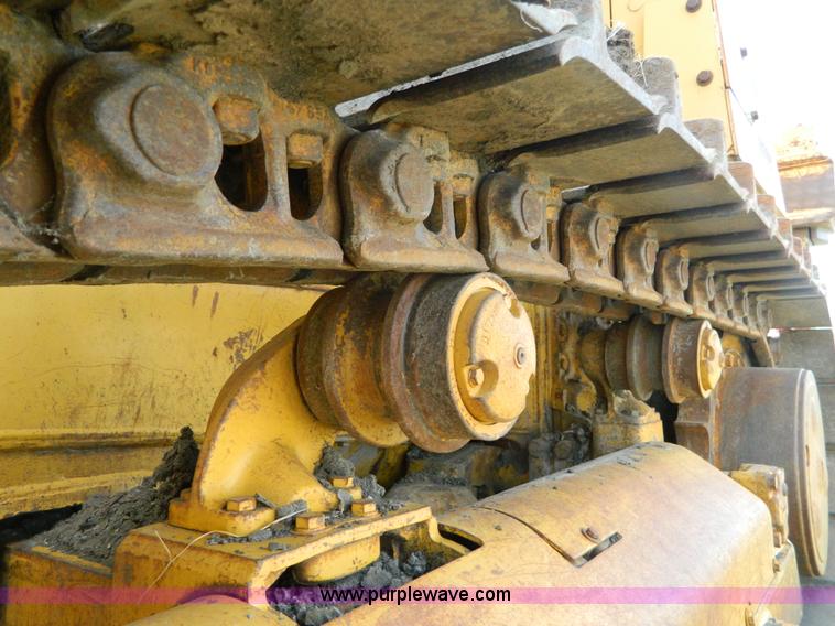 image for item K8174 1989 John Deere 850B dozer