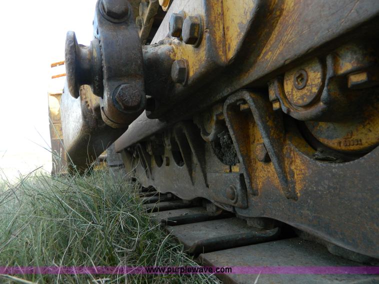 image for item K8174 1989 John Deere 850B dozer