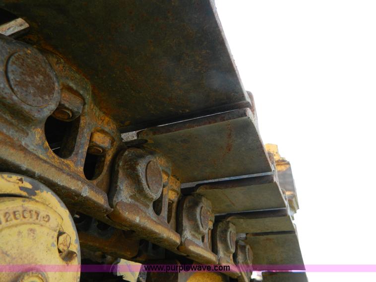 image for item K8174 1989 John Deere 850B dozer