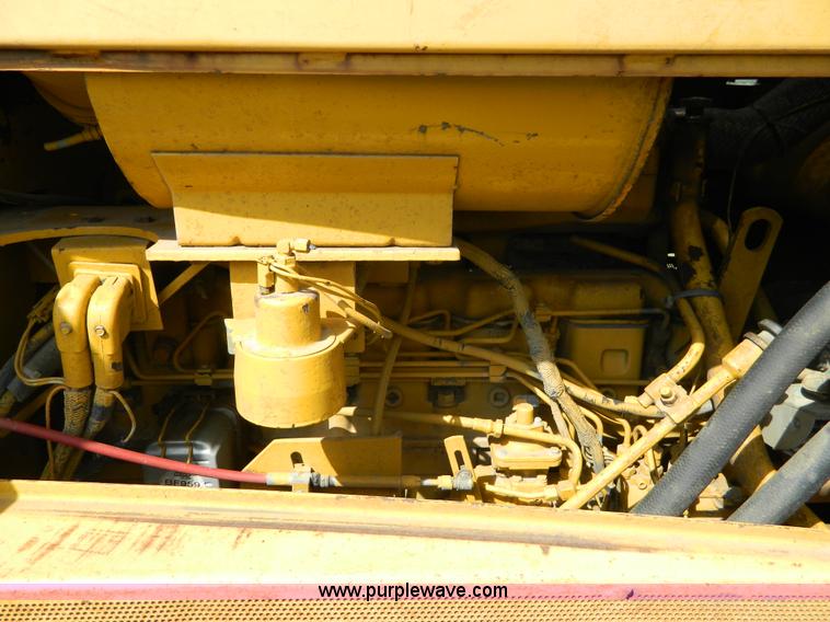 image for item K8174 1989 John Deere 850B dozer