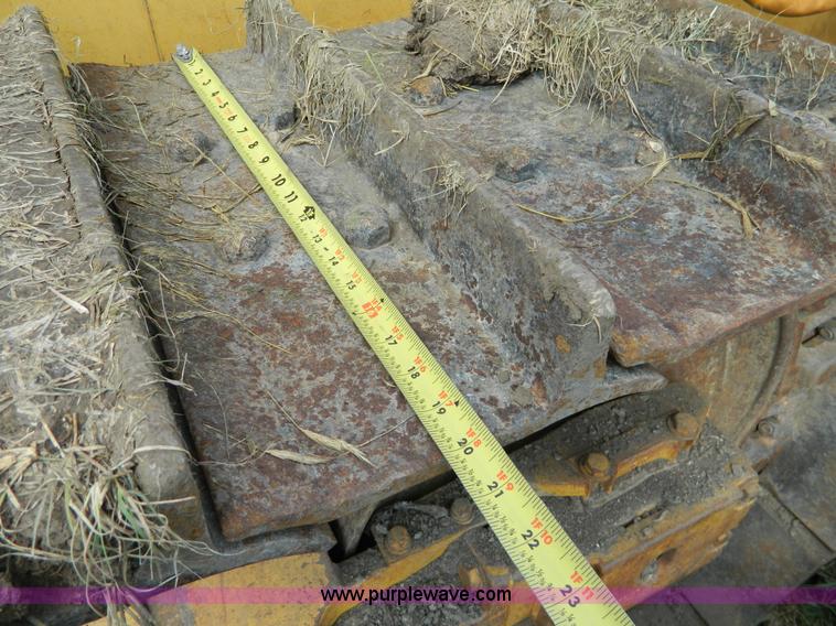 image for item K8174 1989 John Deere 850B dozer