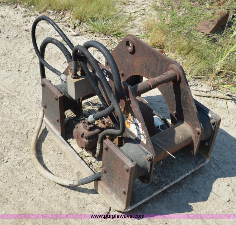 image for item L2750 Backhoe tamper