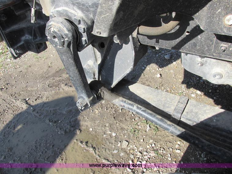 image for item L4015 1993 International 9400 crane truck