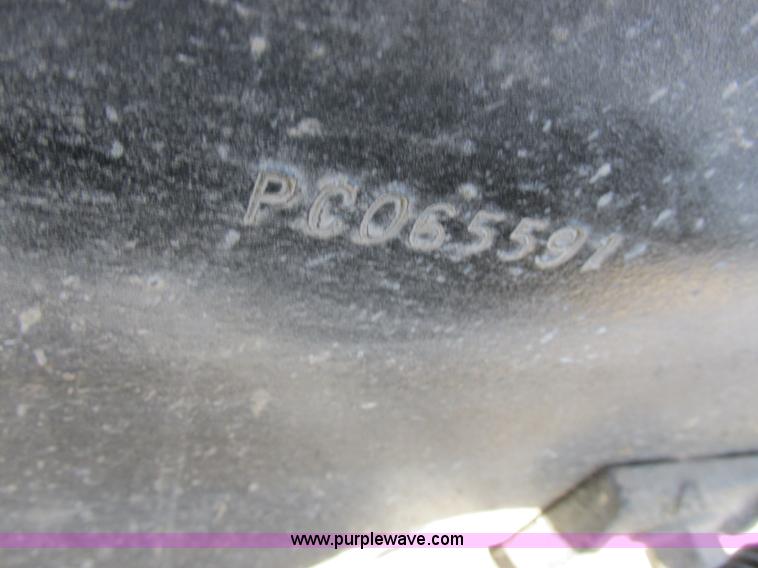 image for item L4015 1993 International 9400 crane truck