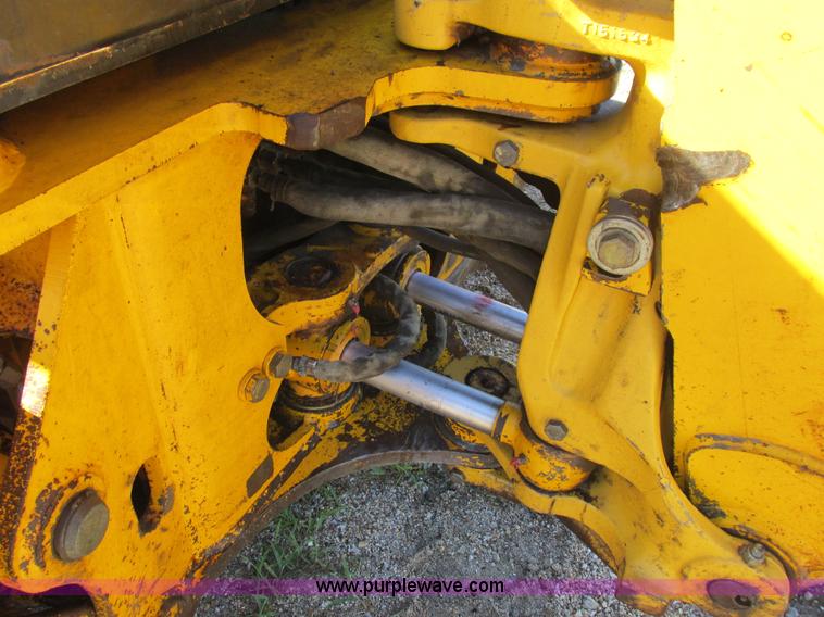 image for item L4049 1991 John Deere 310D backhoe