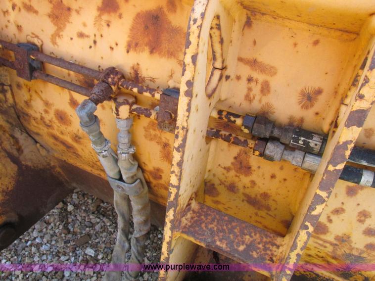 image for item L4049 1991 John Deere 310D backhoe