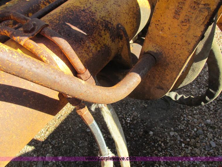 image for item L4049 1991 John Deere 310D backhoe