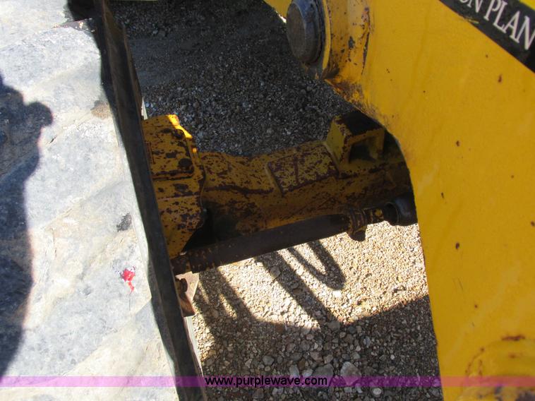 image for item L4049 1991 John Deere 310D backhoe