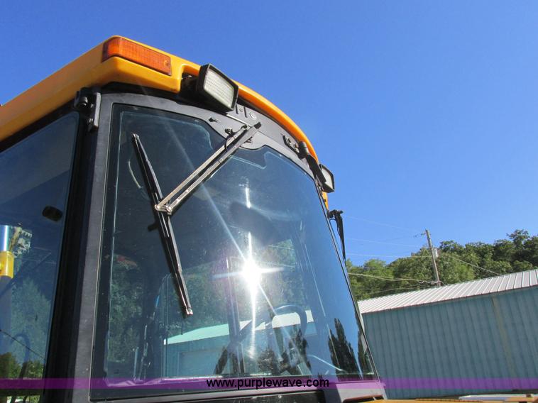 image for item L4049 1991 John Deere 310D backhoe