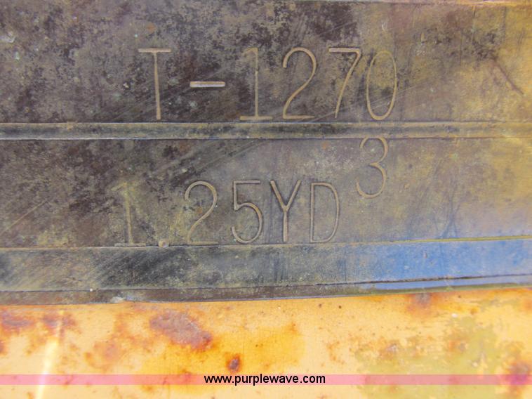 image for item L4049 1991 John Deere 310D backhoe