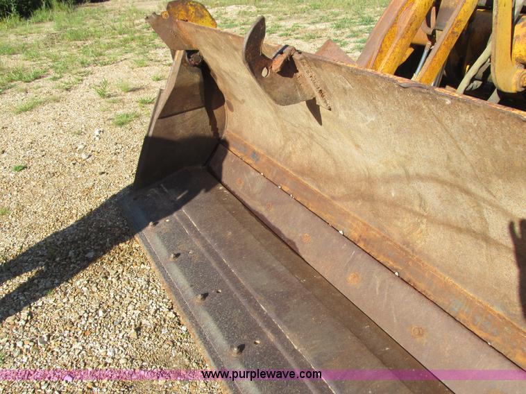 image for item L4049 1991 John Deere 310D backhoe