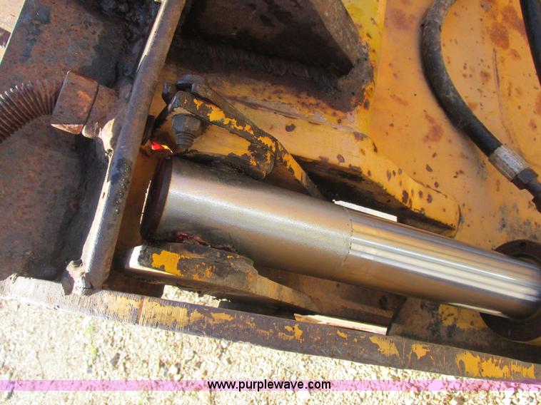 image for item L4049 1991 John Deere 310D backhoe