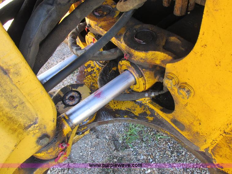 image for item L4049 1991 John Deere 310D backhoe