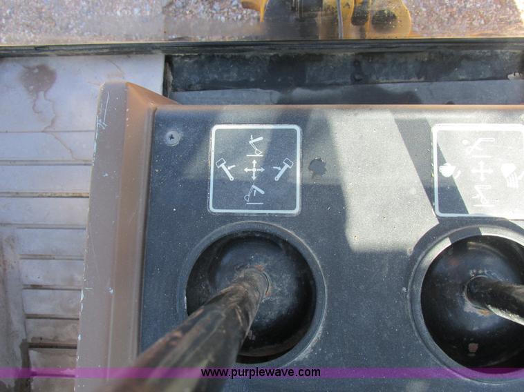 image for item L4049 1991 John Deere 310D backhoe