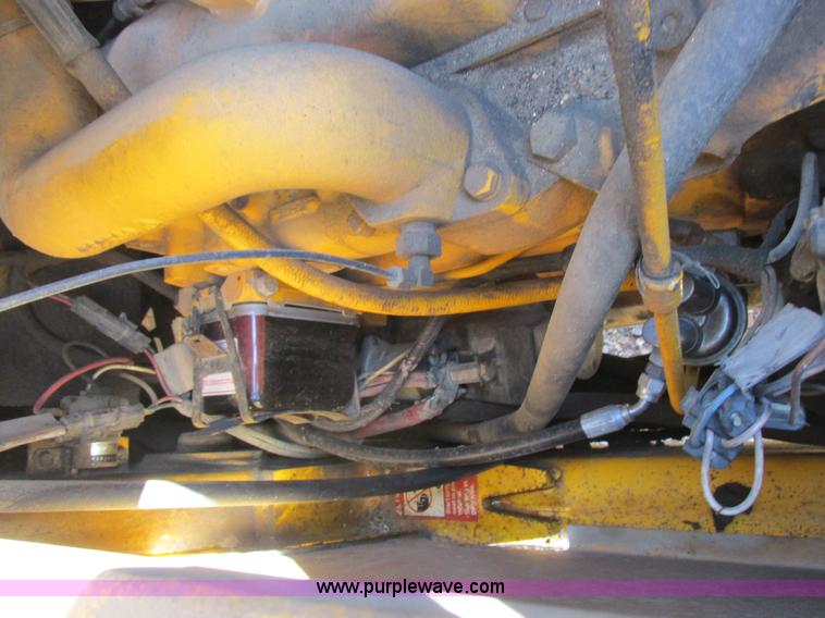 image for item L4049 1991 John Deere 310D backhoe