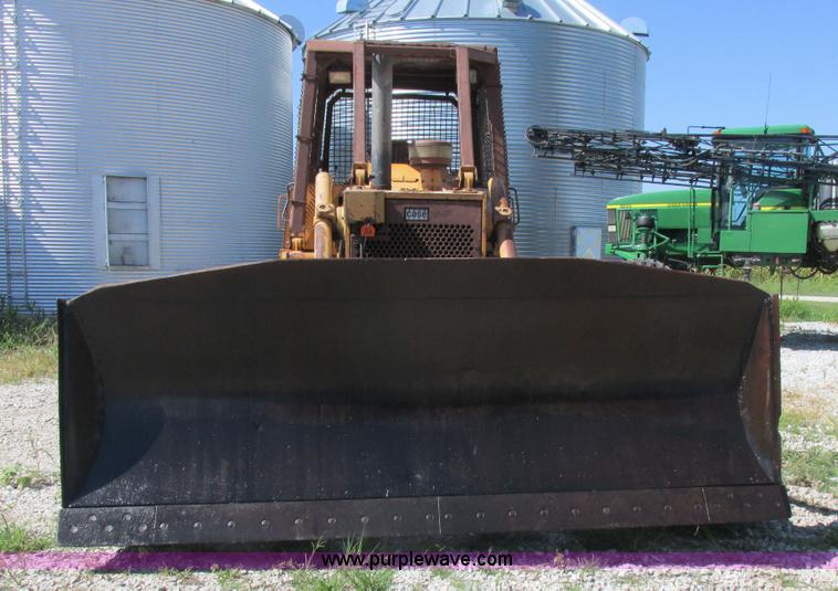image for item L4050 1989 Case 1550 dozer