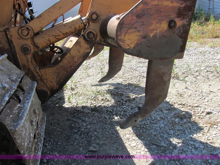 image for item L4050 1989 Case 1550 dozer
