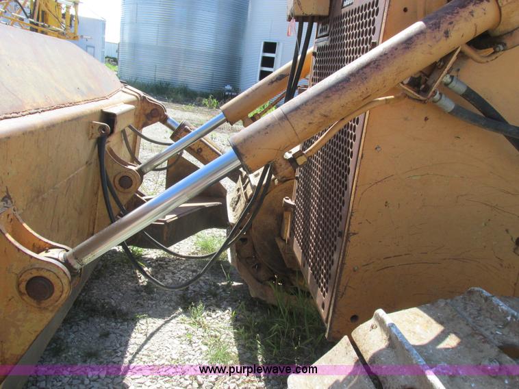 image for item L4050 1989 Case 1550 dozer