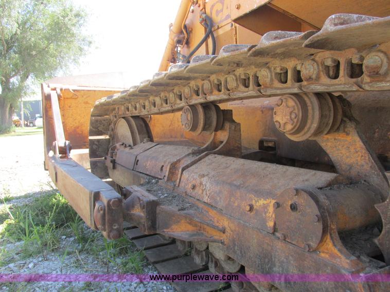 image for item L4050 1989 Case 1550 dozer