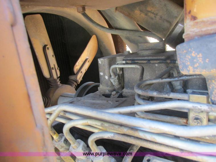 image for item L4050 1989 Case 1550 dozer