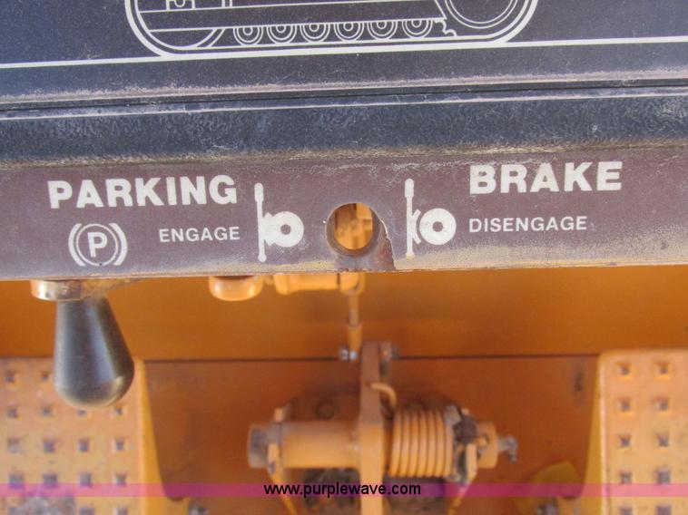 image for item L4050 1989 Case 1550 dozer