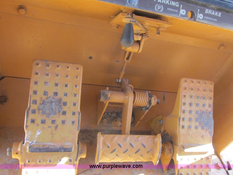 image for item L4050 1989 Case 1550 dozer