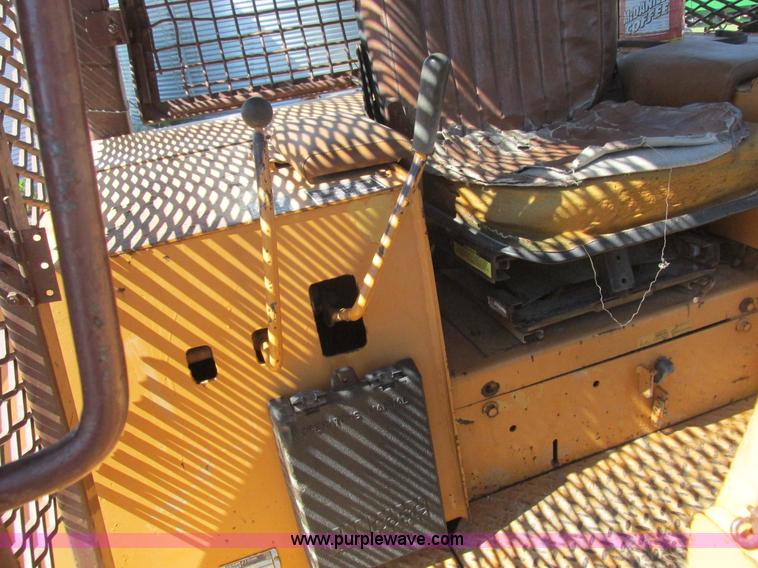 image for item L4050 1989 Case 1550 dozer