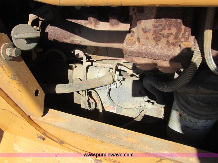 image for item L4050 1989 Case 1550 dozer