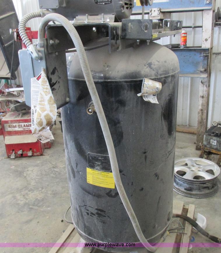 image for item L4066 Air American air compressor