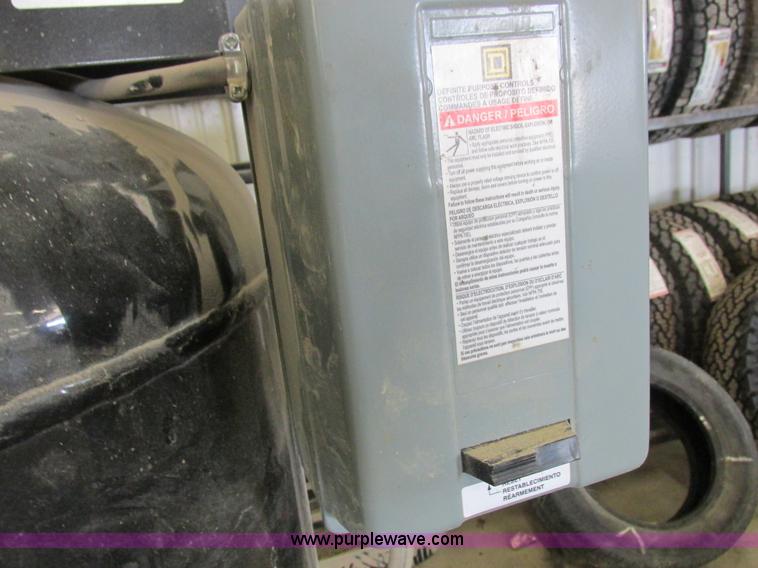 image for item L4066 Air American air compressor