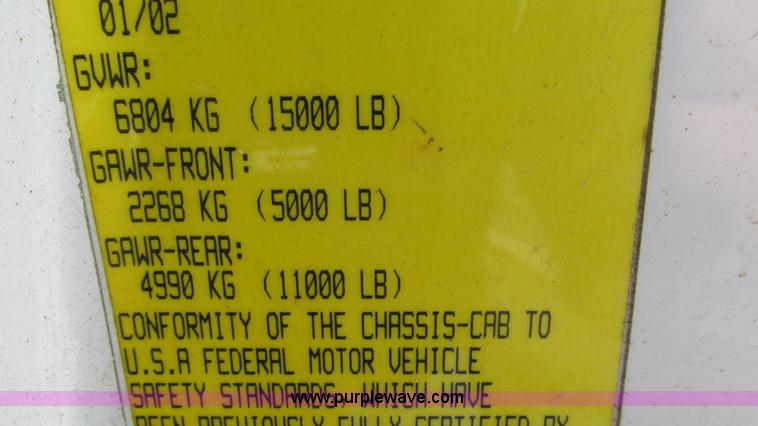 image for item L5252 2002 Chevrolet Silverado 3500HD bucket truck