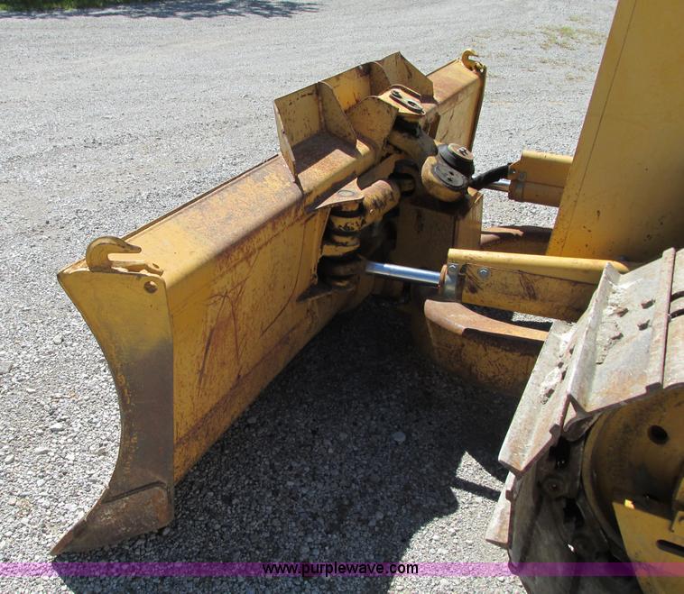 image for item R9371 1997 John Deere 450G LGP dozer
