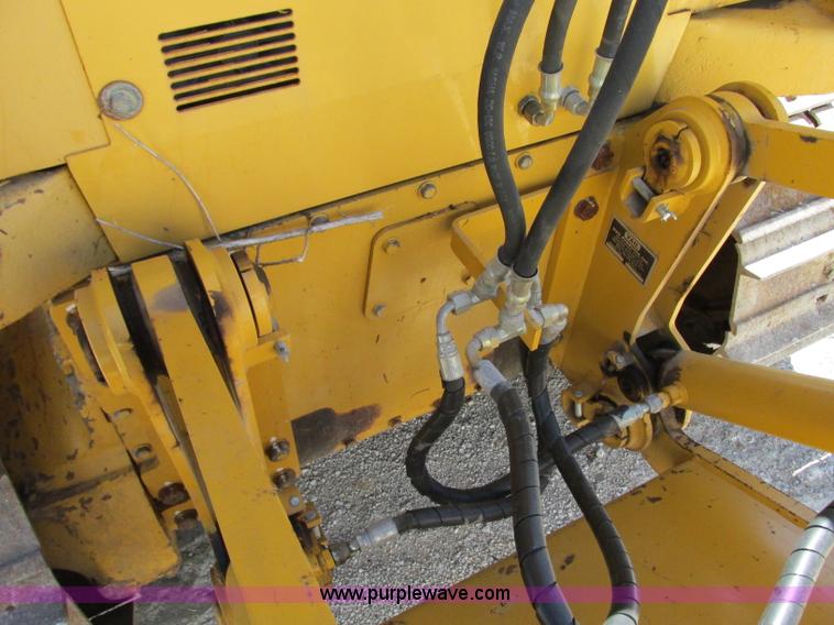 image for item R9371 1997 John Deere 450G LGP dozer