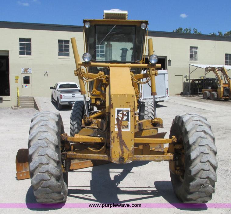 image for item R9422 1979 Caterpillar 140G motor grader