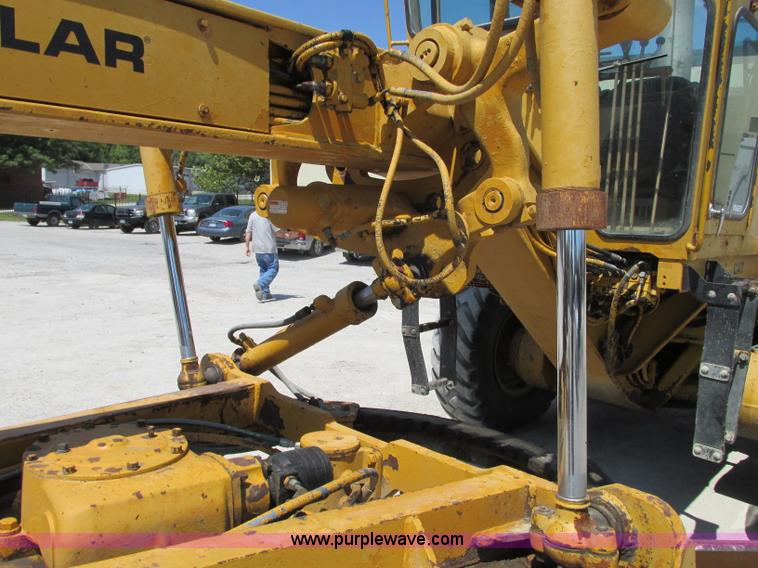image for item R9422 1979 Caterpillar 140G motor grader