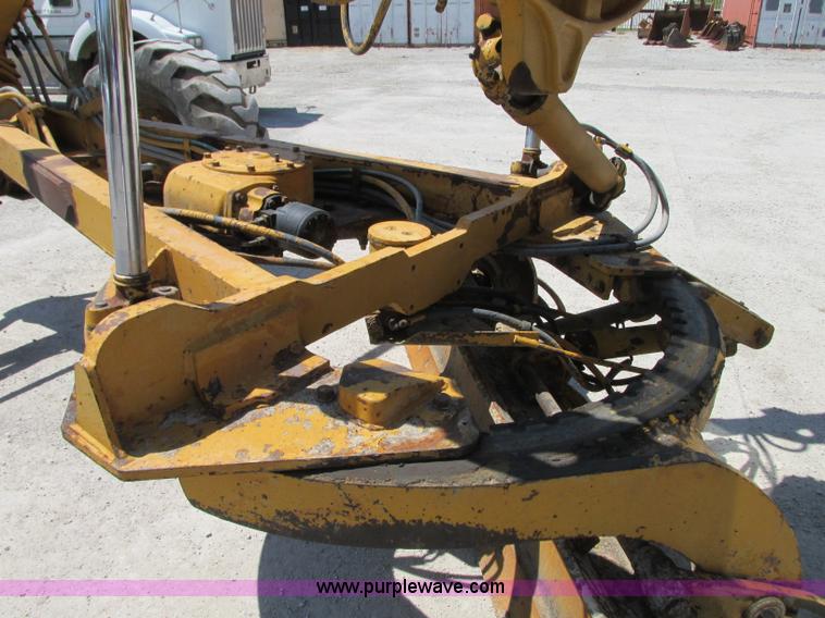 image for item R9422 1979 Caterpillar 140G motor grader