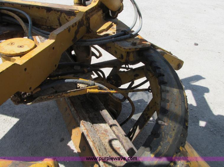 image for item R9422 1979 Caterpillar 140G motor grader