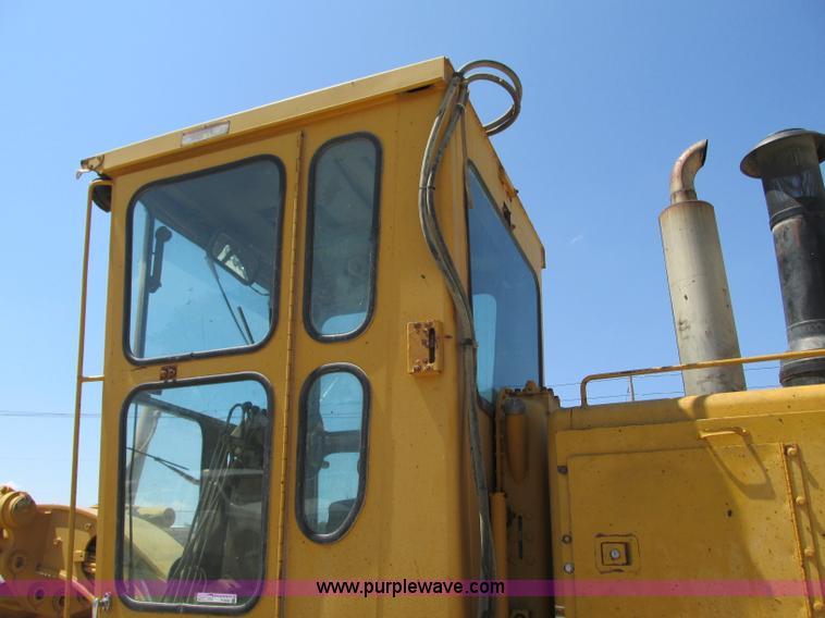 image for item R9422 1979 Caterpillar 140G motor grader