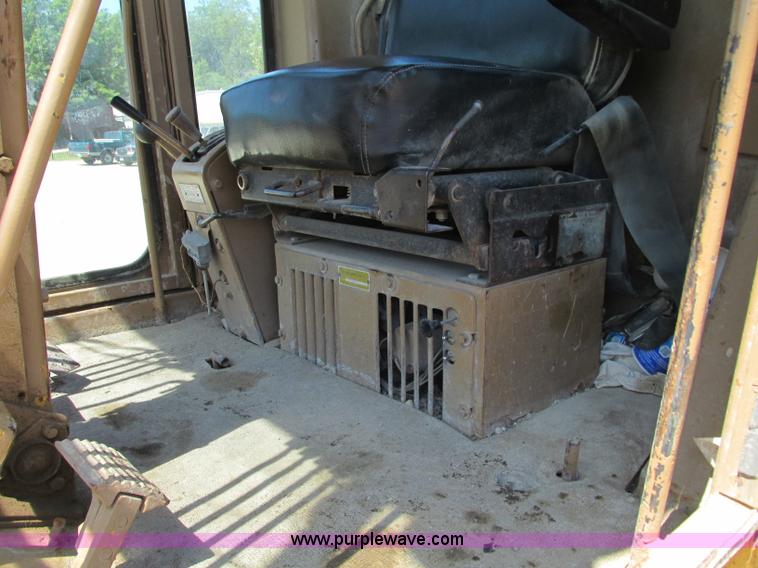 image for item R9422 1979 Caterpillar 140G motor grader