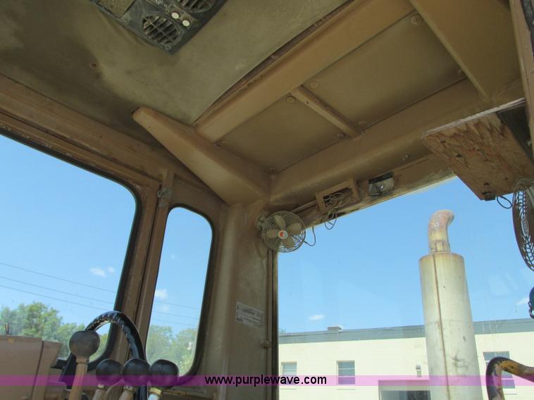 image for item R9422 1979 Caterpillar 140G motor grader