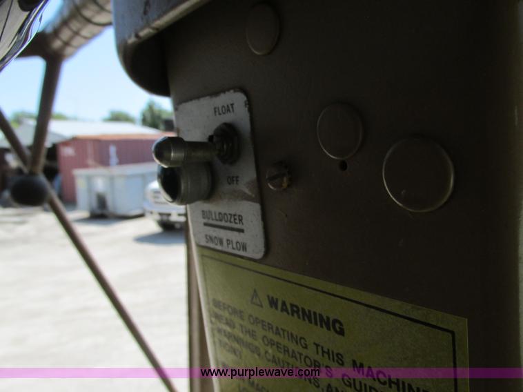 image for item R9422 1979 Caterpillar 140G motor grader