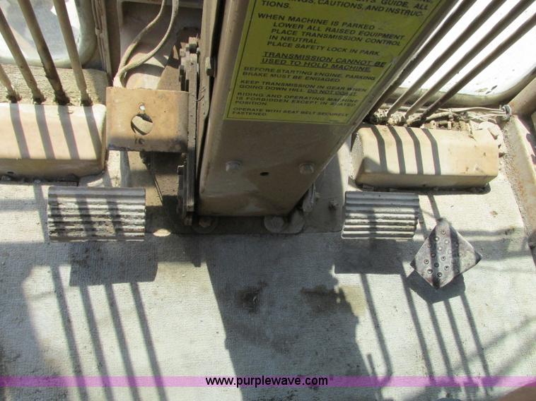 image for item R9422 1979 Caterpillar 140G motor grader